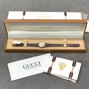Vintage NWT Gucci Watch 3400 FL Gold Roman Numerals Grey Lizard Skin Band
